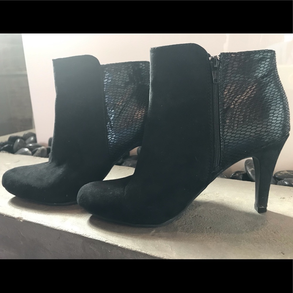 Black Express booties
